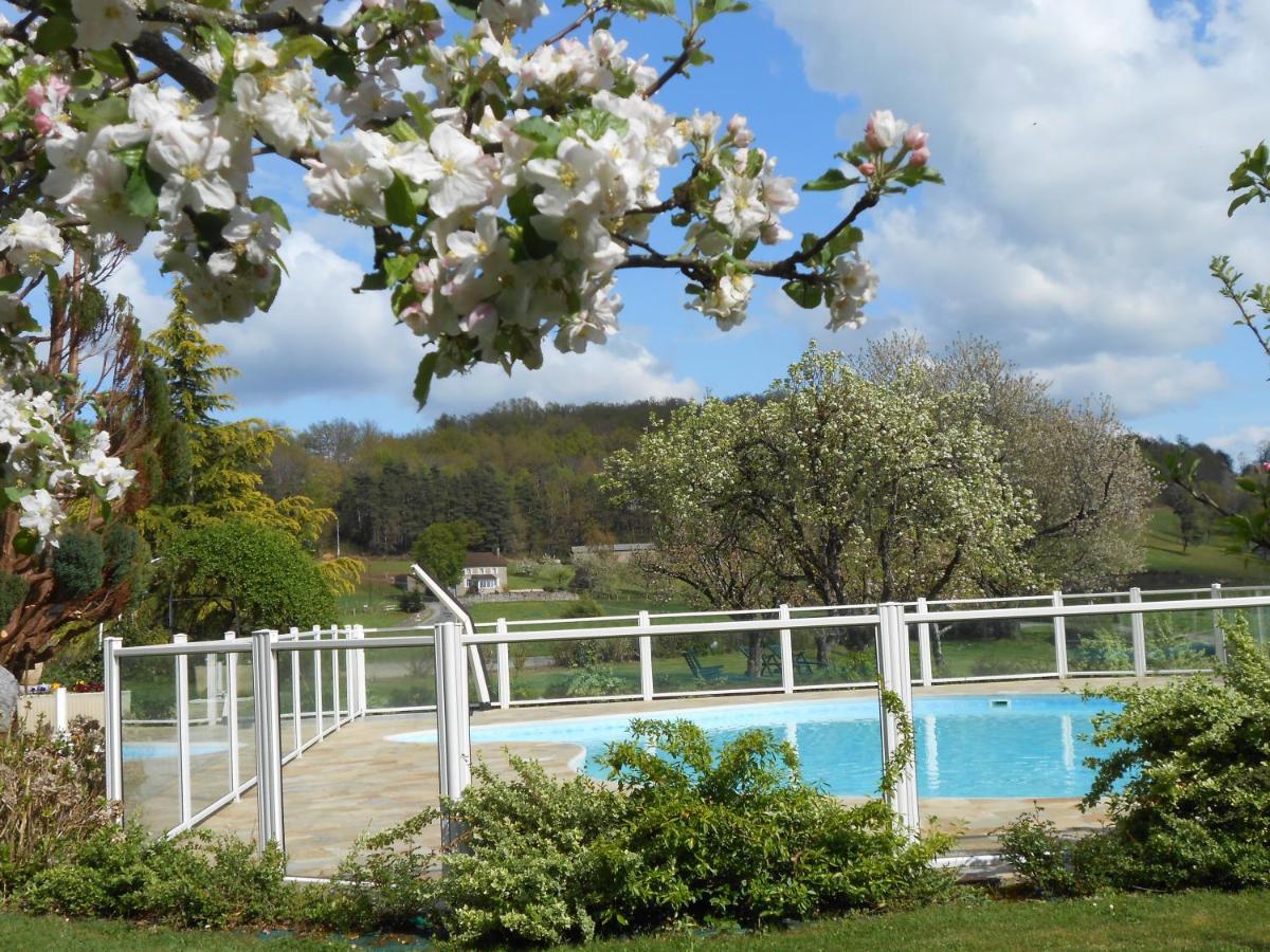 Les Maisons de Concasty Boisset  Extérieur photo